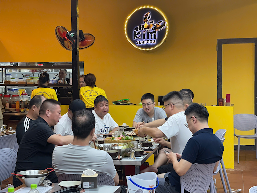Ảnh khách hàng tại Kim Seafood - Hải sản giá rẻ tại Đà Nẵng