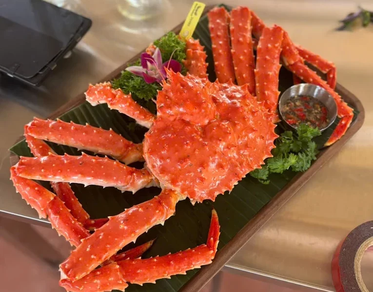 Steamed seafood dishes are valued for natural sweetness